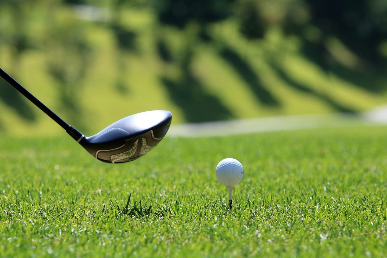 Golf: Kluczowe aspekty treningu dla początkujących